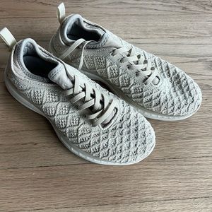 APL Techloom nude sneaker size 7